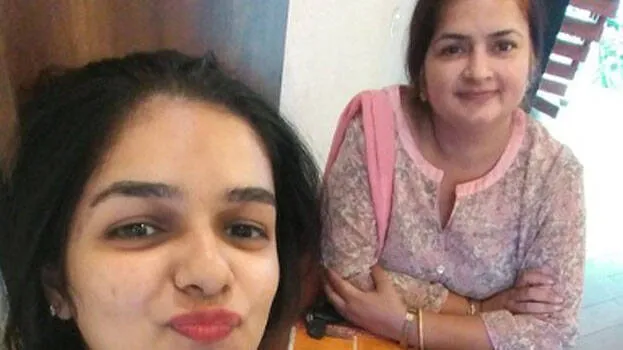 mother-and-daughter
