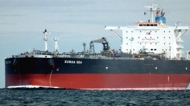 ship-oil