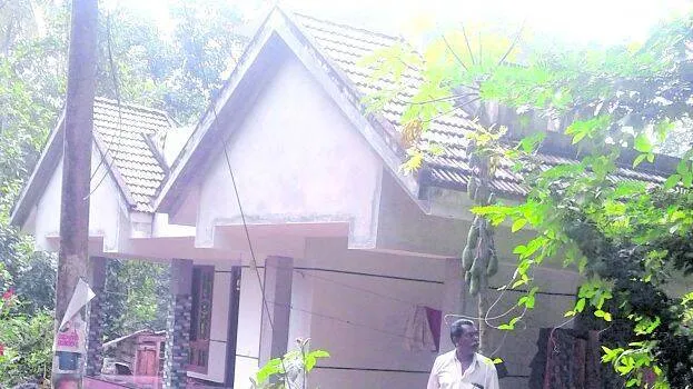 09-malayalapuzha-house