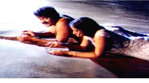 thoovanathumbikal
