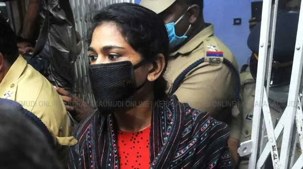 rahna-fathima