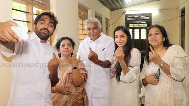 oommen-chandy-family