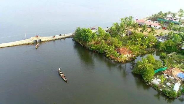 manrothuruthu