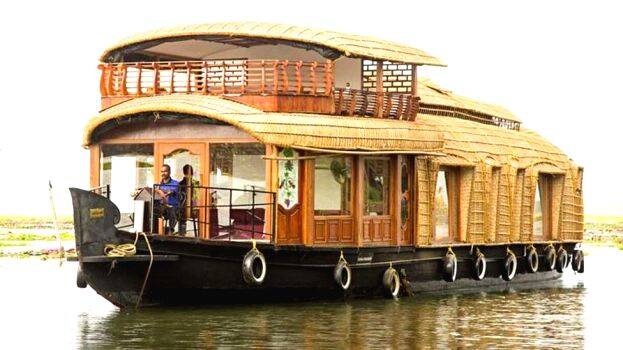 house-boat house-boat