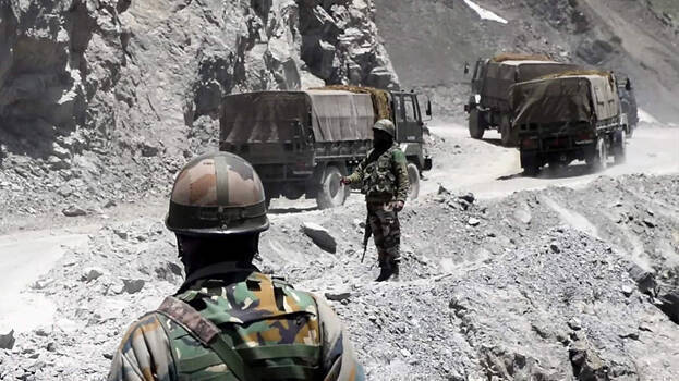 chineese-soldier-handed-b chineese-soldier-handed-b