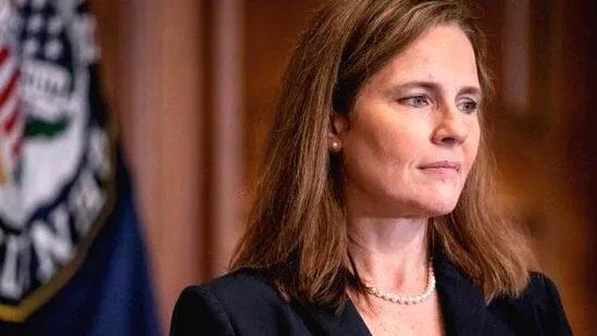 amy-barrett