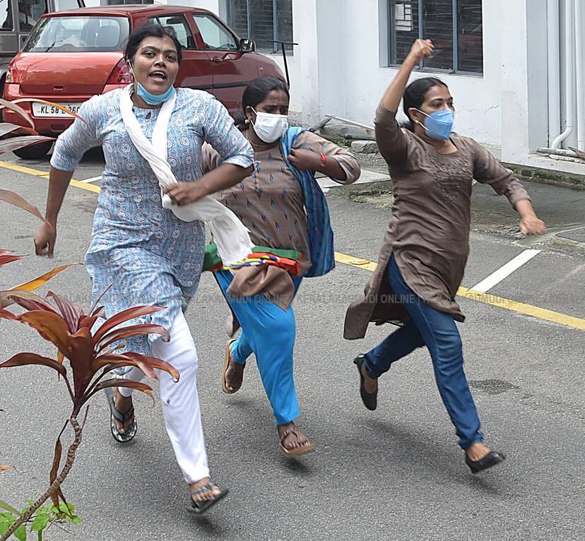 mahila-morcha mahila-morcha