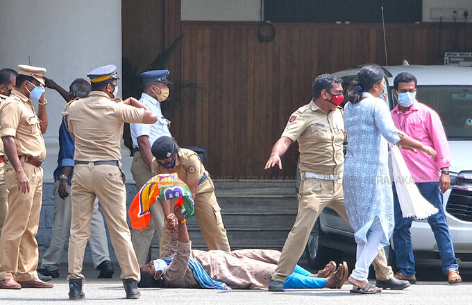 mahila-morcha mahila-morcha