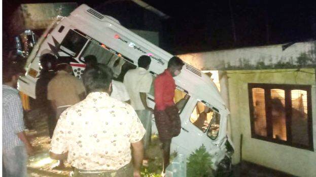 tempotraveller tempotraveller