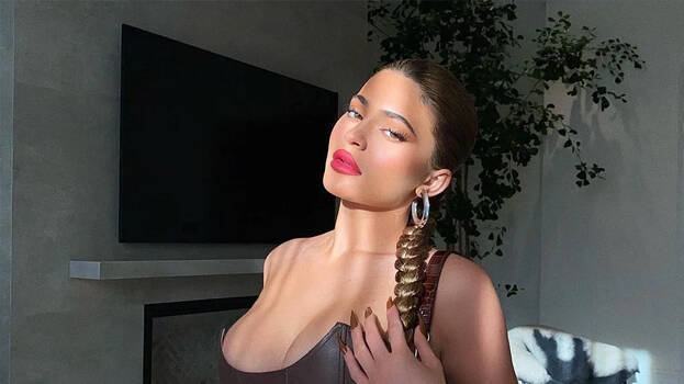 kylie-jenner kylie-jenner