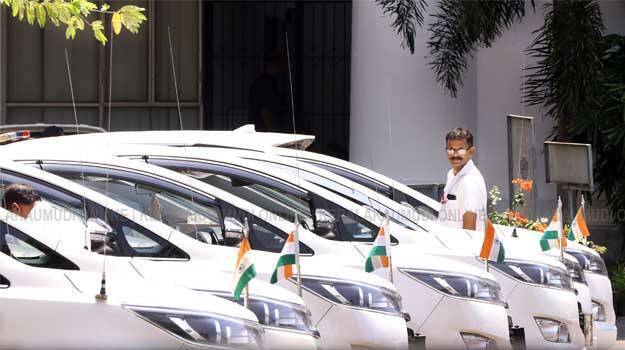 ministers-staff ministers-staff