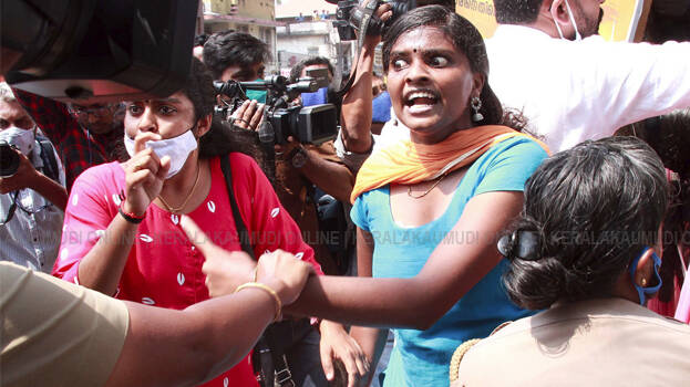 lathicharge6 lathicharge6