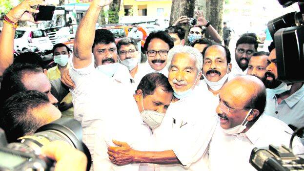 oommen-chandy oommen-chandy