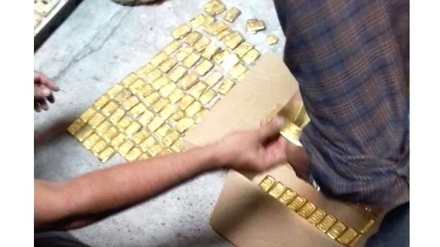 gold-smuggling-port
