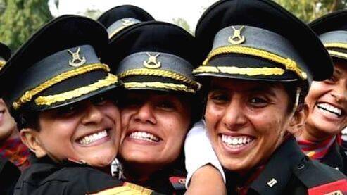 women-naval-academy