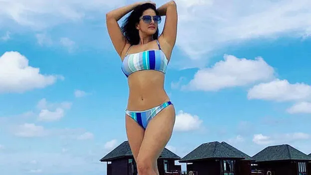 sunny-leone