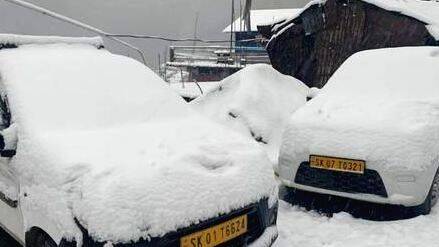 heavy-snowfall heavy-snowfall