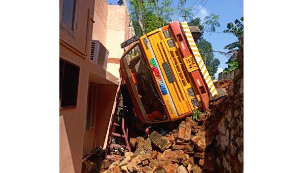 tipper-accident tipper-accident