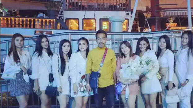 tatoo-artist tatoo-artist