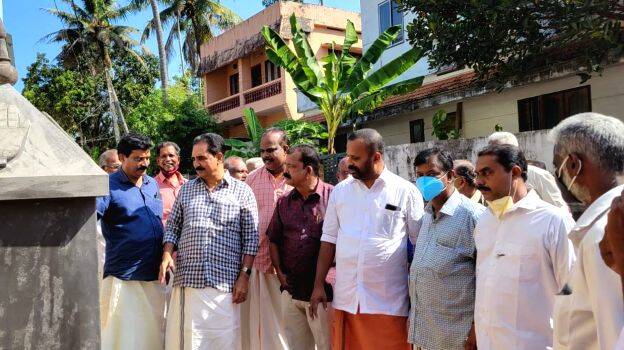 thoppil-ravi-smarakam thoppil-ravi-smarakam