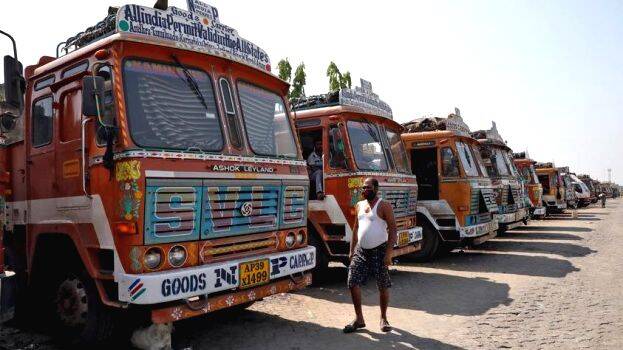 goods-lorry goods-lorry