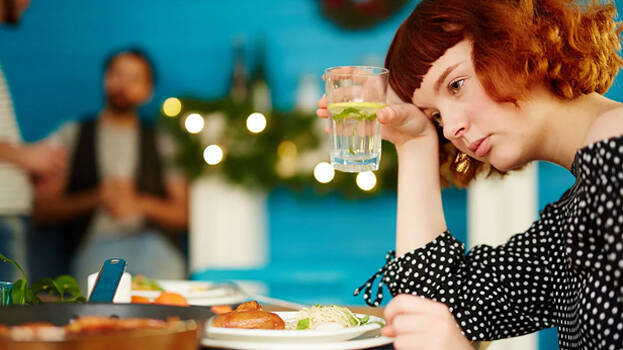 eating-alone- eating-alone-