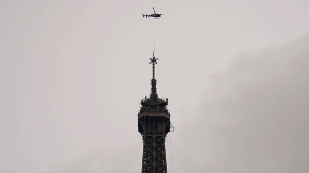 eiffel-tower-antenna- eiffel-tower-antenna-