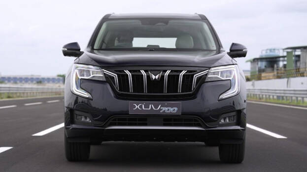 mahindra-700-xuv mahindra-700-xuv