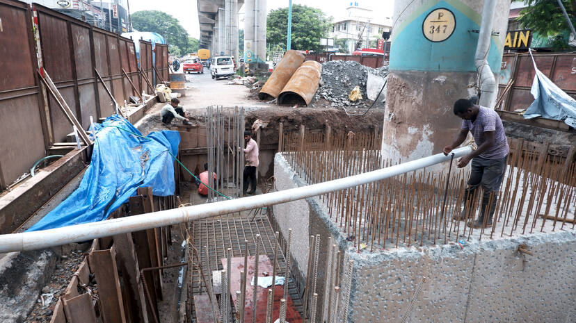 metro-pillar metro-pillar