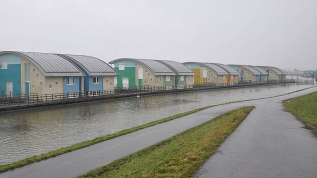 amphibian-house amphibian-house