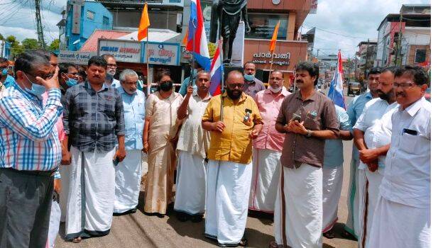 16-pravasikal 16-pravasikal