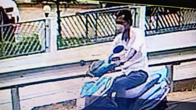 chain-snatching chain-snatching