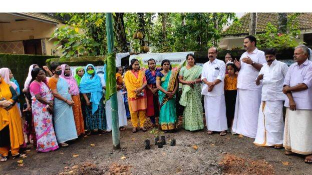 paristhini- paristhini-