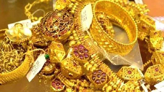 gold-smuggling