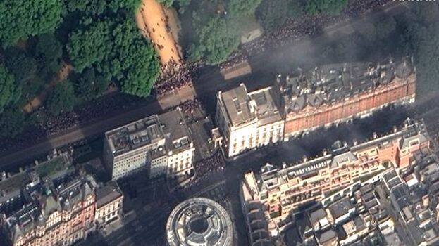 queen-elizabeth queen-elizabeth