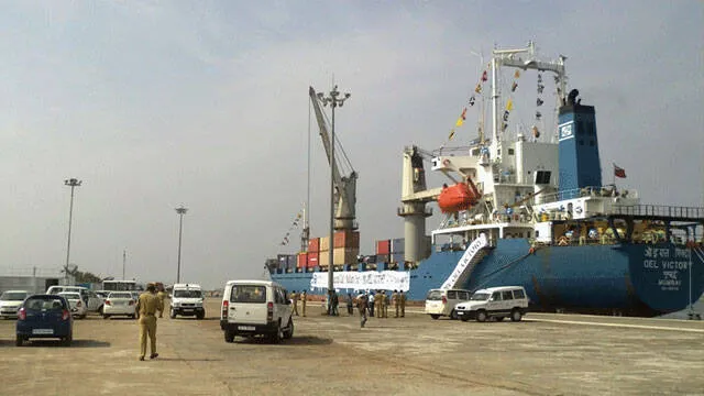 kollam-port