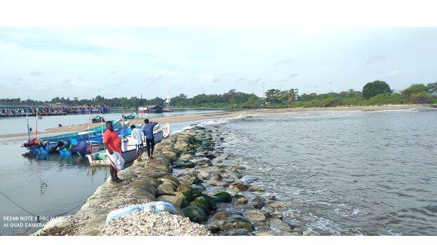 neendakara- neendakara-