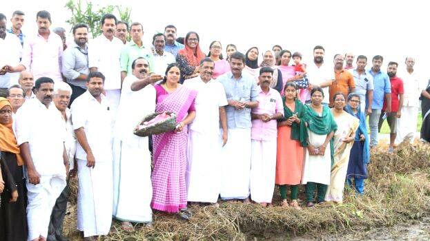 anwar-sadath-mla anwar-sadath-mla