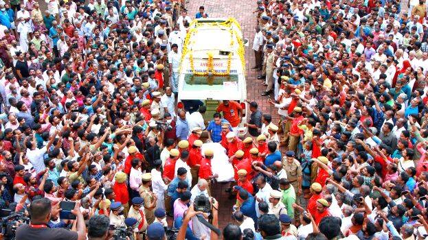 kodiyeri-balakrishnan kodiyeri-balakrishnan