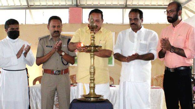 08-kuzhikala 08-kuzhikala