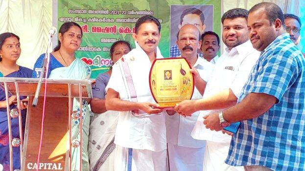 aadharikkal aadharikkal