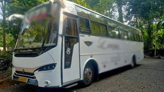 tourist-bus tourist-bus