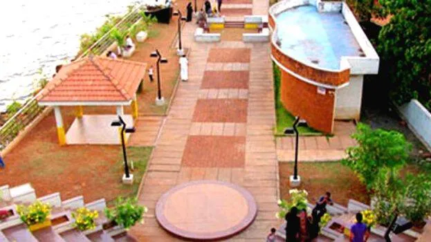 thalassery