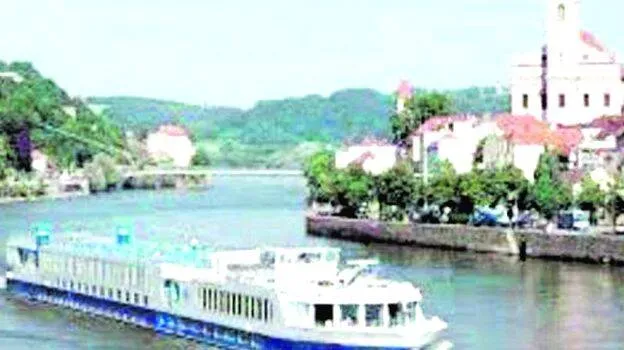 river-cruise