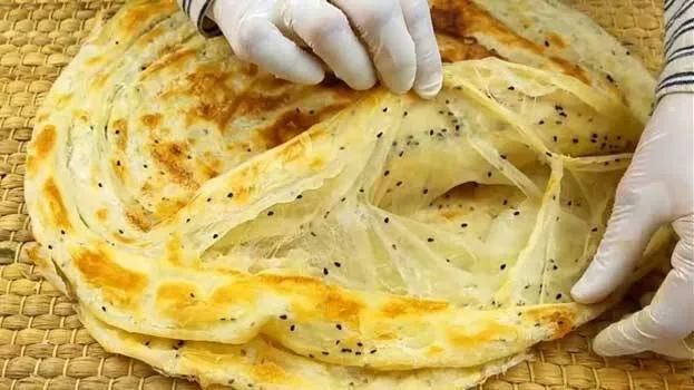 Somali Rotti ചോറ് ബാക്കിവന്നത് ഇരിപ്പുണ്ടോ? നാല് ലെയർ ഉള്ള യെമനി റൊട്ടി ഉണ്ടാക്കാം ...