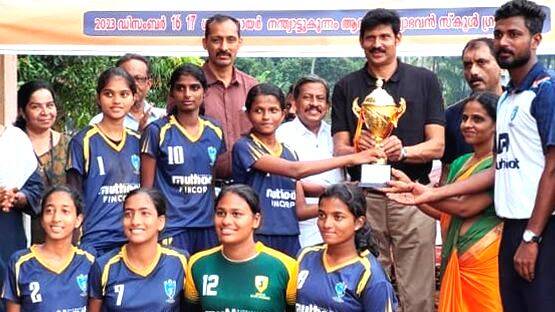 girls-team girls-team