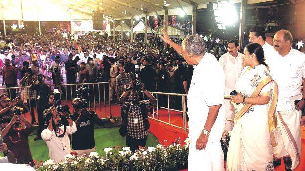 adoor adoor