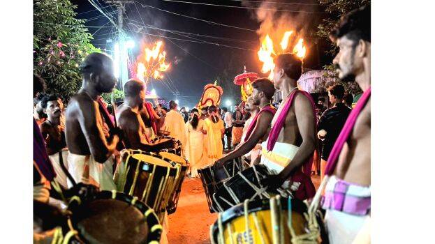 22-anpoli1 22-anpoli1