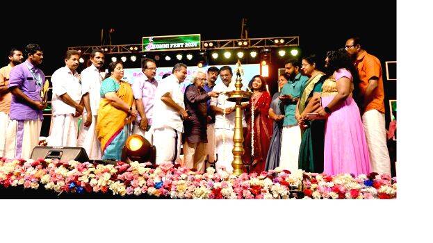 28-adoor-gopala 28-adoor-gopala