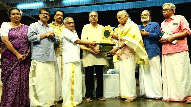 news-photo- news-photo-